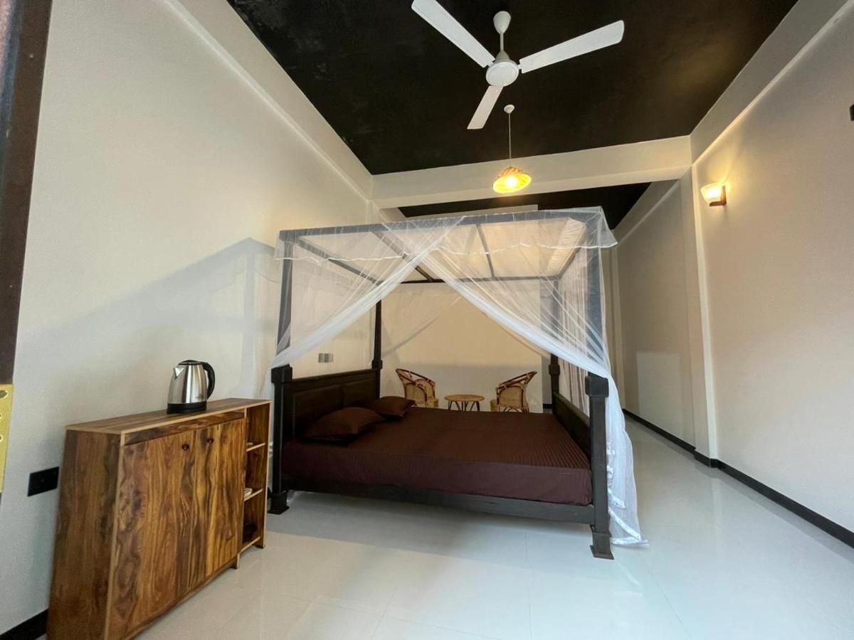 Thiliz Place Mirissa Exterior photo